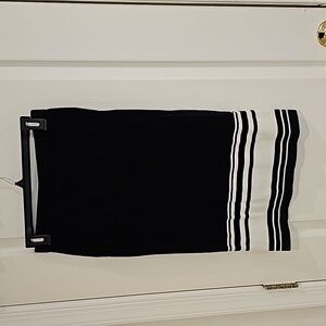 Vincent Camuto knee length knit skirt